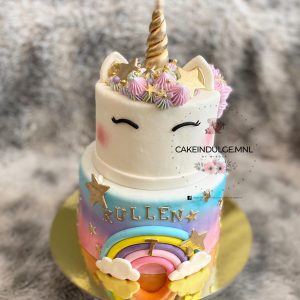 Two-tier Unicorn Seashell Cake