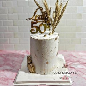 White and Gold Minimalist Cake with Dried Flowers