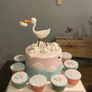 Stork Cake with Cupcakes