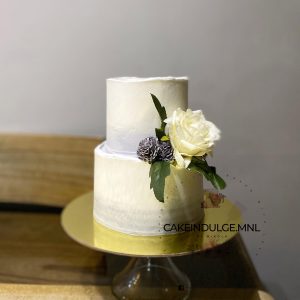 Gradient, White and Grey Cake with Flowers