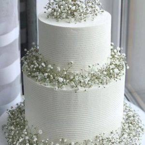 White Cake with Baby’s Breath