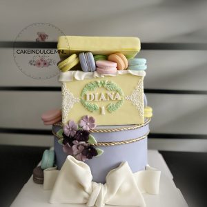 Cakes 2 Celebrate by Lisa - Louis Vuitton present box cake for a