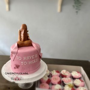 Bridal Naughty Cake with Cupcakes